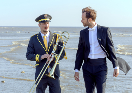 En-fanfare