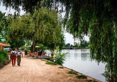 Vichy, les berges de l'Allier