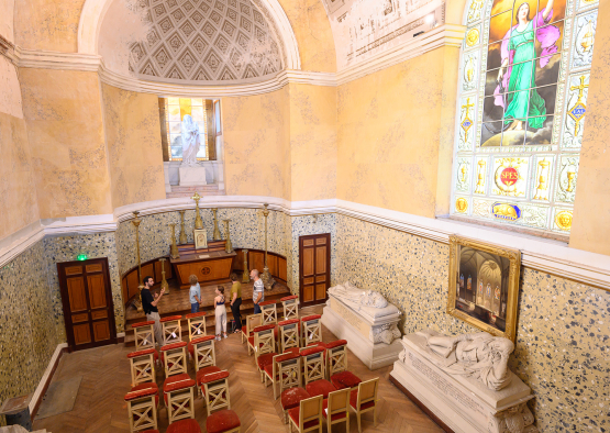 Intérieur de la chapelle - vue du balcon